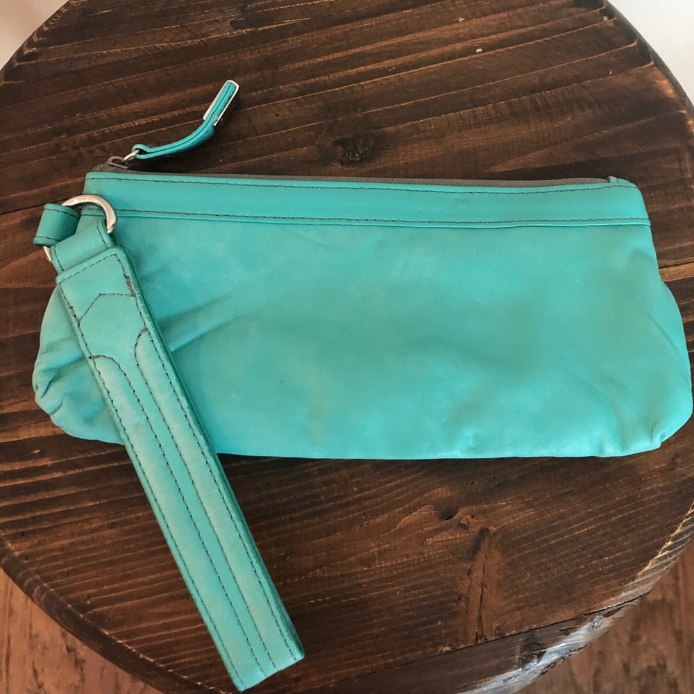 Kenneth Cole Reaction Clutch